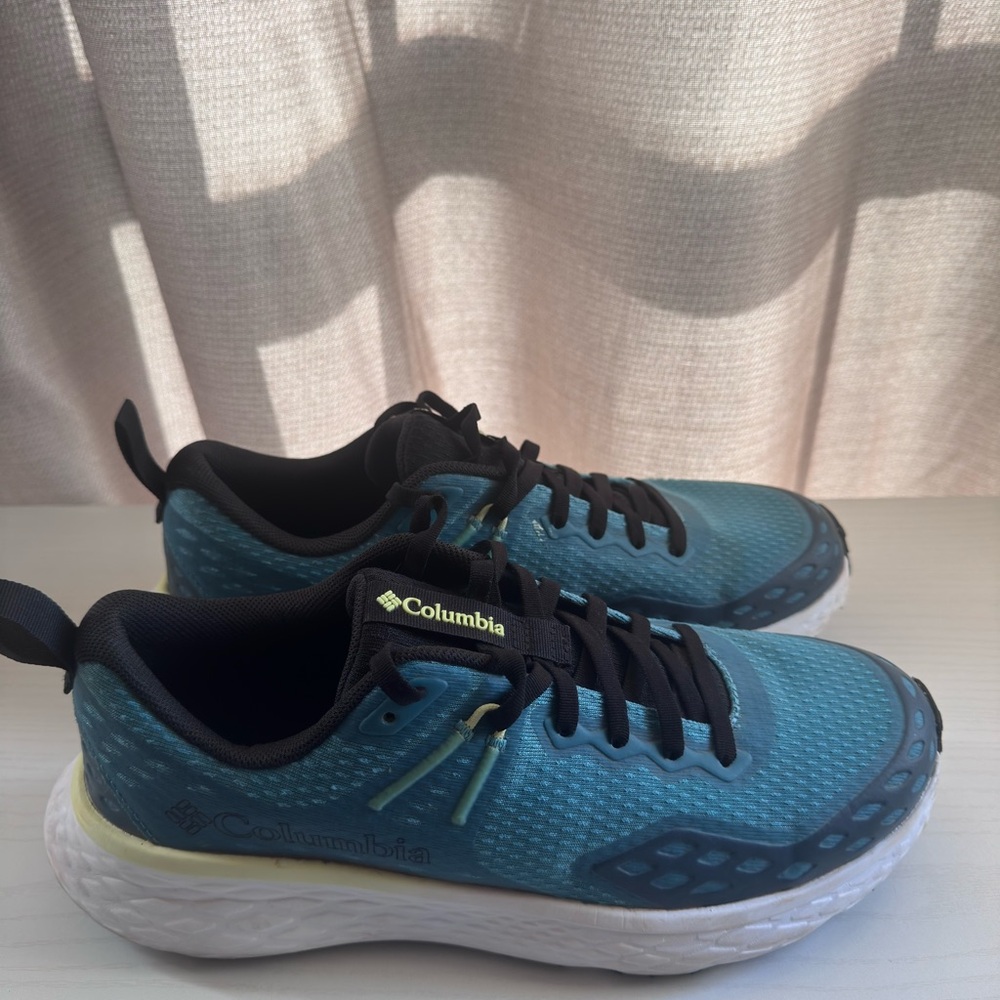 Columbia Women Omni- Max Konos Trail Hiking Shoes Teal / Spring Yellow Size 10